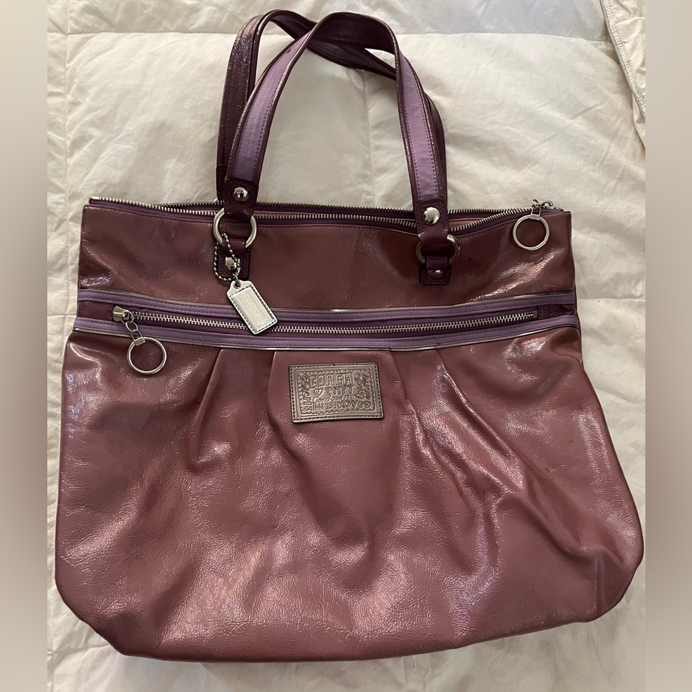 Coach tote gently used